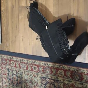 Black high heel boots. Size 8W